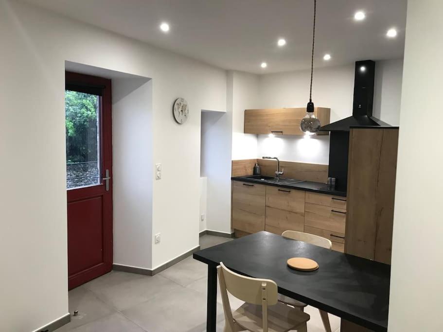 Maison Au Coeur De La Dolce Via Et Via Rhona Beauchastel 外观 照片